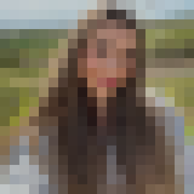 Verpixeltes Bild der streamenden Person